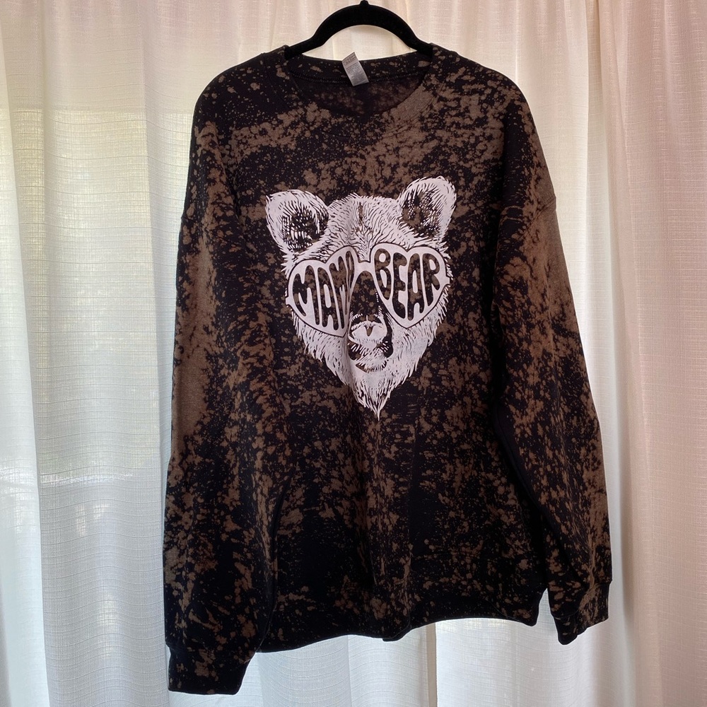 Gildan Mama Bear Black/Brown Splatter Unisex Crewneck XL